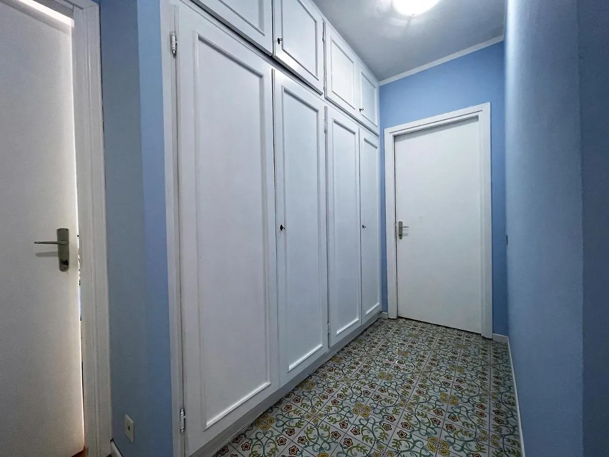 Apartment Stefano'S Guests House: 2 Bedrooms & Parking In Viareggio